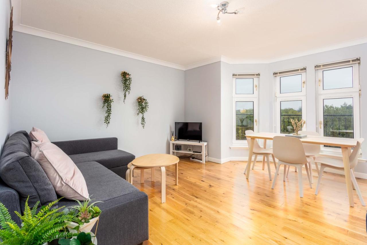 Millbrae Residence - Donnini Apartments Ayr Bagian luar foto