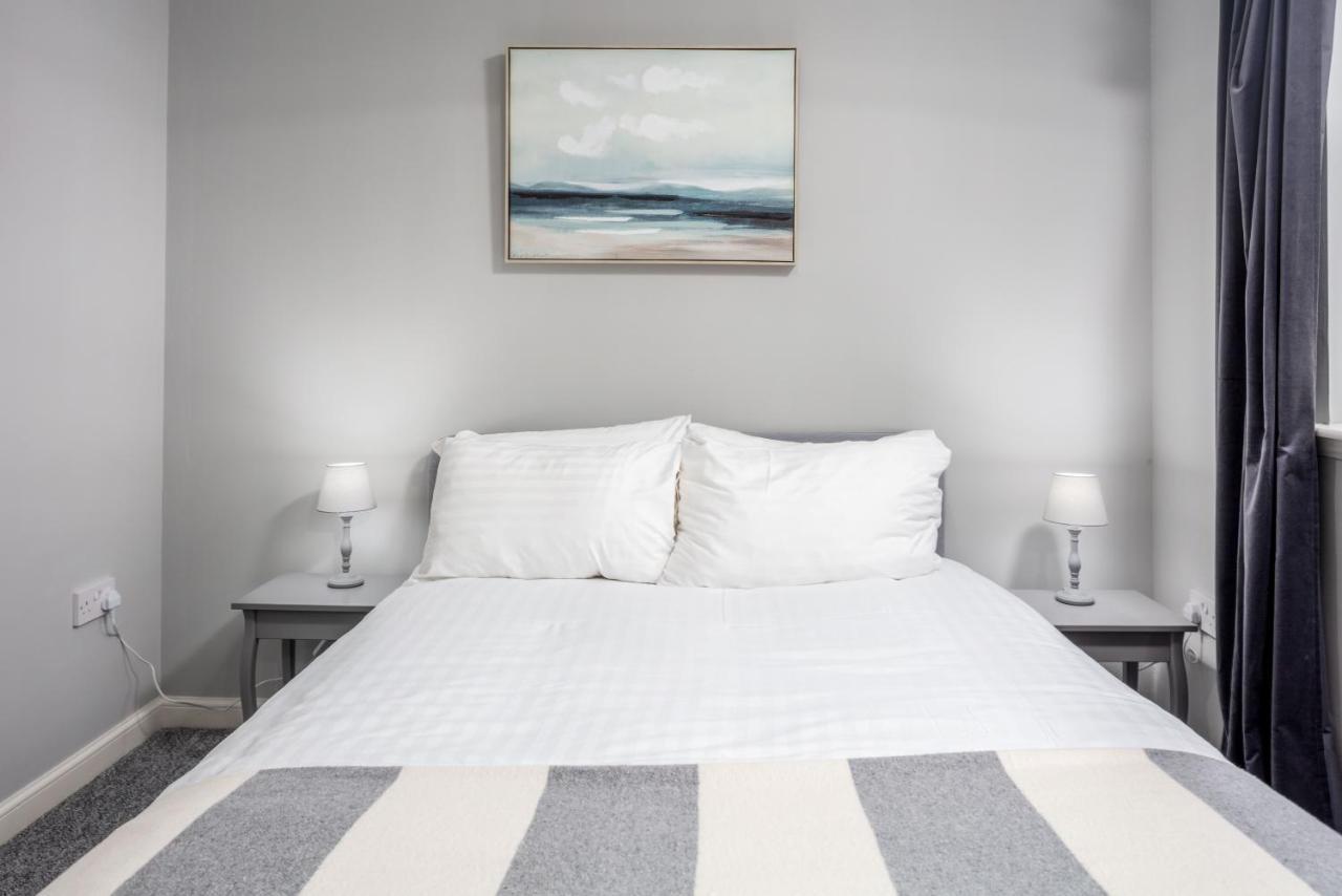 Millbrae Residence - Donnini Apartments Ayr Bagian luar foto